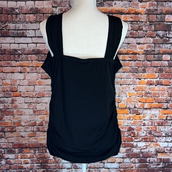 NWT Torrid Studio Knit Sweetheart Twist Top - Picture 6 of 9